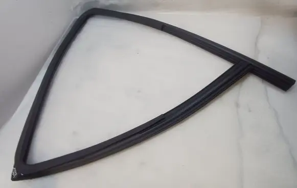 Ford Ranger IV Rubber seal rear door window/glass N1WBE25824AJ