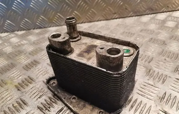 Mercedes-Benz C W203 Gearbox / Transmission oil cooler 6111880501