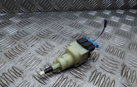 Volkswagen Transporter - Caravelle T5 Brake pedal sensor switch 7H0927189