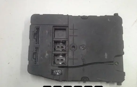 Renault Scenic II - Grand scenic II Engine control unit/module 8200780025