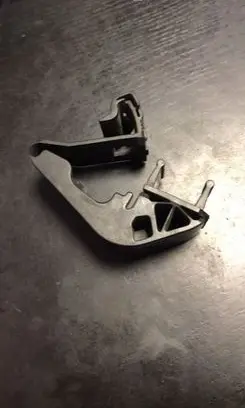 BMW 7 E38 Radiator mount bracket 1737709