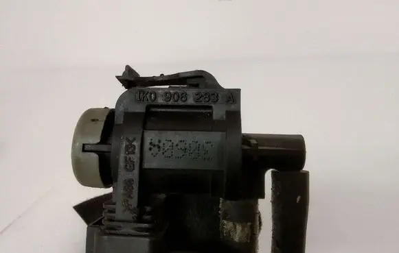 Volkswagen Golf V Turbo solenoid valve 1K0906283A