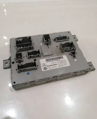 Mercedes-Benz C W205 SAM control unit A2229005914 5DK01077584 A2229011103