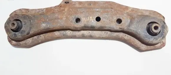 Honda CR-V Engine mount bracket