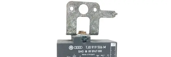 Seat Ibiza IV (6J,6P) Coolant fan relay 1J0919506M 898967000