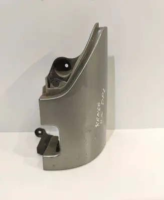 Rear/tail light trim molding