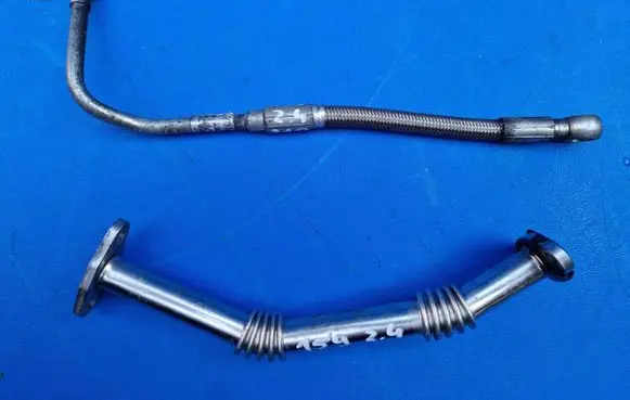 Alfa Romeo Brera Turbo turbocharger oiling pipe/hose 552079