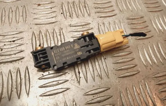 Audi A4 S4 B7 8E 8H Airbag deployment crash/impact sensor 8E0959643B