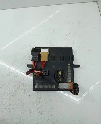 Audi A4 S4 B7 8E 8H Comfort/convenience module 8E0907279L