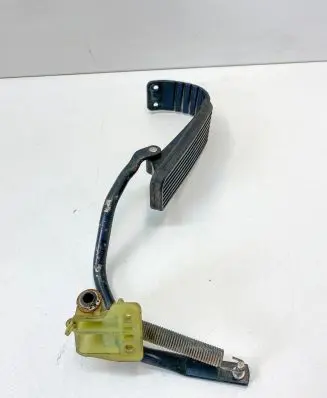 Mercedes-Benz SL R129 Accelerator throttle pedal 1293010082 A1293010082