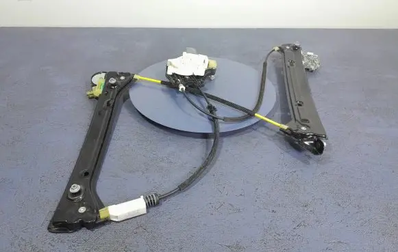 BMW 6 F12 F13 Front door window regulator with motor 7268448