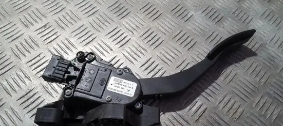 Smart ForFour I Accelerator throttle pedal a4543000204