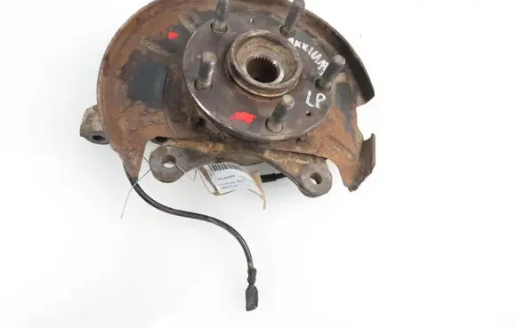 Land Rover Freelander Front wheel hub spindle knuckle