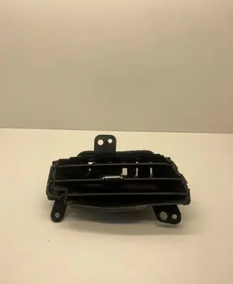 Chevrolet Malibu Dashboard side air vent grill/cover trim 22950616