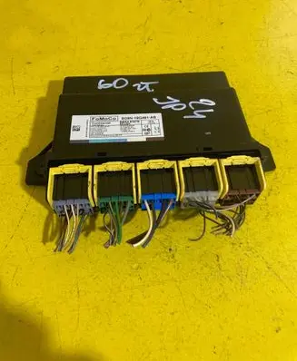 Jaguar XF X250 Gateway control module RZ1R12P4K13