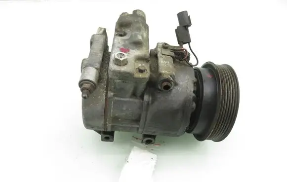 KIA Carens III Air conditioning (A/C) compressor (pump) 977011D400