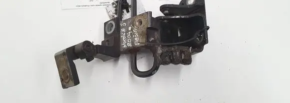 Audi A3 S3 8P Front door lower hinge 8E0831412B