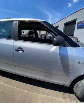 Skoda Fabia Mk2 (5J) Front door