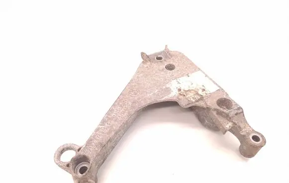 BMW i3 Engine mounting bracket 6878935