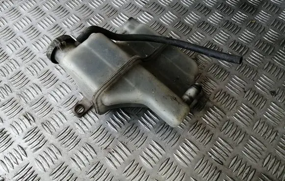 Toyota Yaris Coolant expansion tank/reservoir 