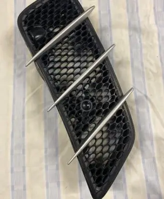 Mercedes-Benz SL R230 Bonnet/hood grill 900F000