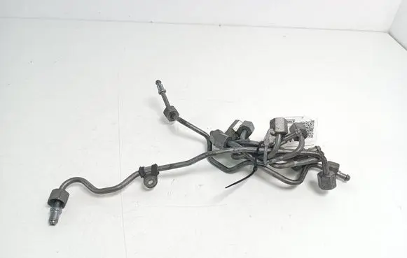 Mercedes-Benz C W204 Fuel injector supply line/pipe 