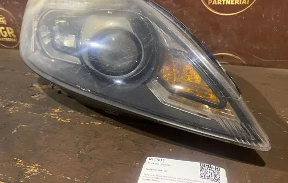 Ford Focus Headlight/headlamp 8M5113D152CE