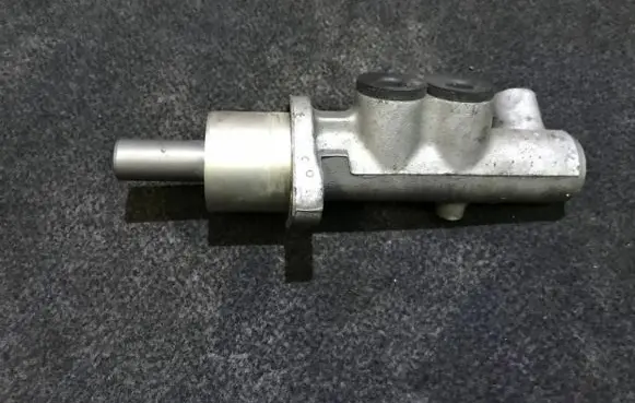 Audi A6 S6 C4 4A Master brake cylinder