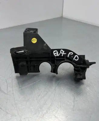 Other engine bay part