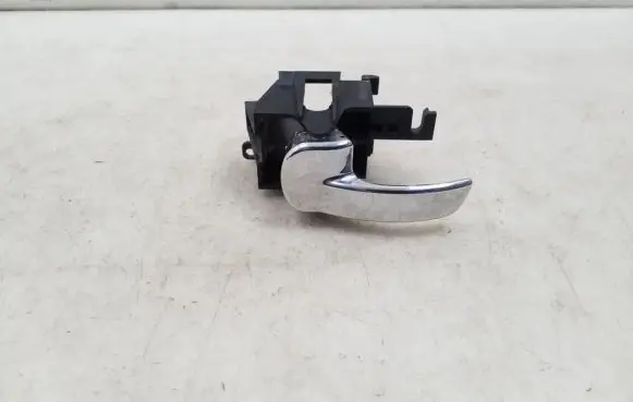 Nissan Navara Front door interior handle