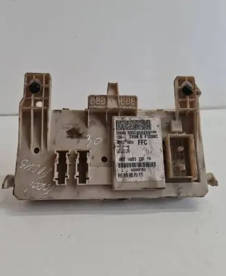 Ford Focus Fuse box set 4M5T14A073 5M5T14014 XXXXXXXFXXI0