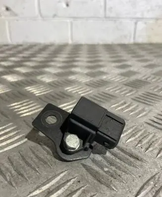 BMW 5 E34 Air pressure sensor 2244674