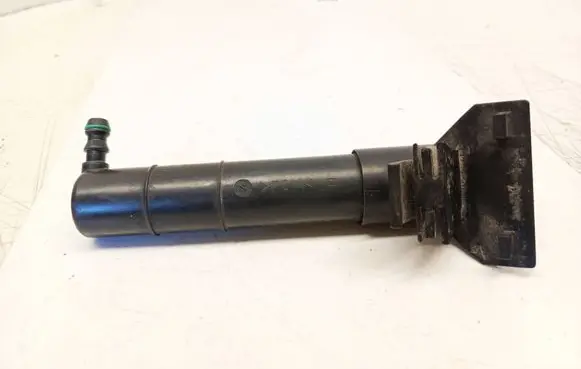 Ford Focus Headlight washer spray nozzle 4M5113L014AB 8WT09924000 C957B