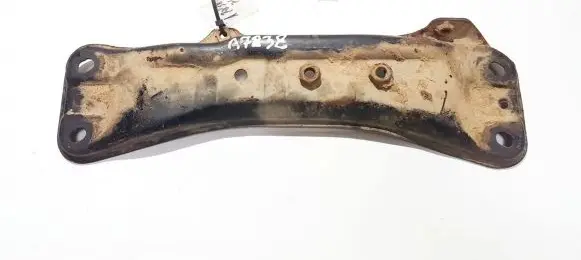 Subaru Forester SF Engine mounting bracket