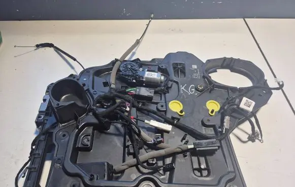 Chrysler Pacifica Sliding door electric window regulator 3040966 3043242F P68355049AB