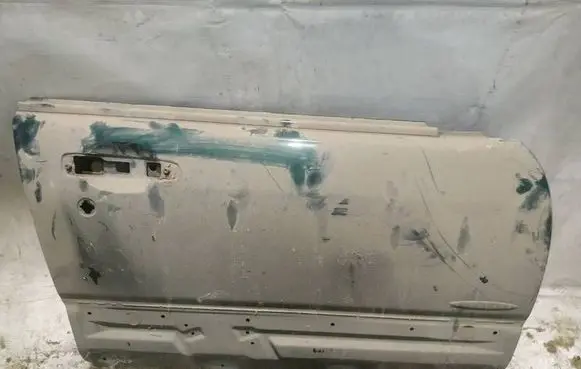 Subaru Forester SF Front door 