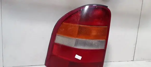 Ford Mondeo MK I Rear/tail lights 93BG13A603CC 93BC13N004EA