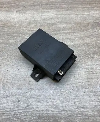 BMW 3 E30 Other control units/modules 0335411013