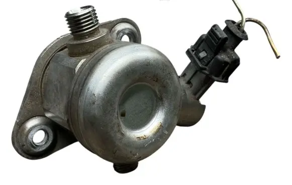 Ford C-MAX II Fuel injection high pressure pump BM5G9D376BA 2002826078 0261520077
