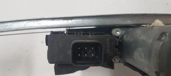 Opel Zafira B Rear door window regulator with motor 2813006850