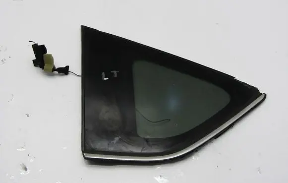 Toyota RAV 4 (XA40) Rear side window 1111