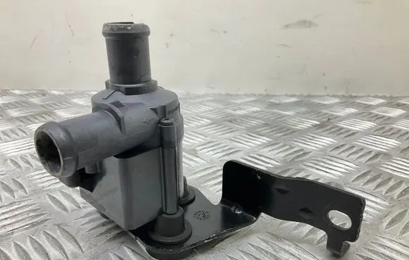 Audi A4 S4 B9 Electric auxiliary coolant/water pump 06H121601N 8W0121305F