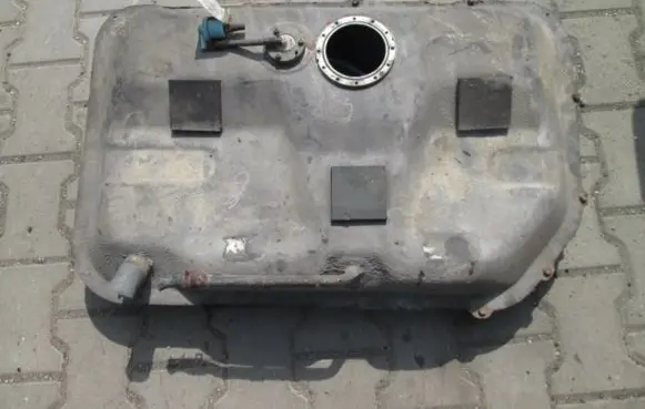 Hyundai Accent Fuel tank 