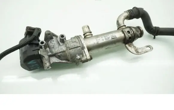 Volvo V50 EGR valve cooler 9681825280
