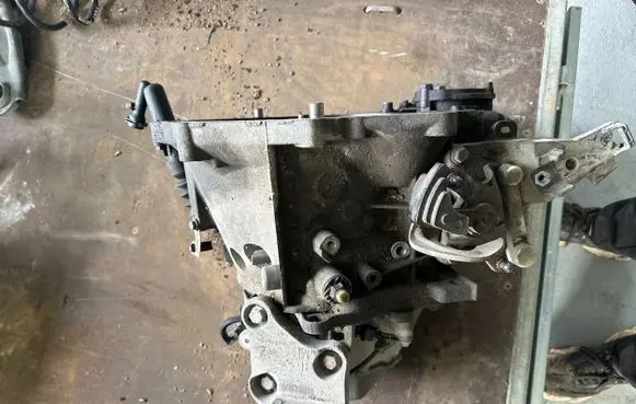 Peugeot Partner III Manual 5 speed gearbox
