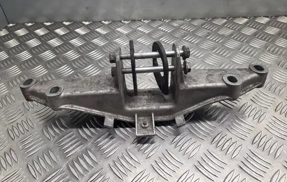 Porsche Boxster 986 Engine mounting bracket 98637530901 98637525501