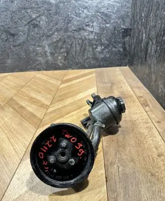 Mercedes-Benz E W211 Power steering pump 
