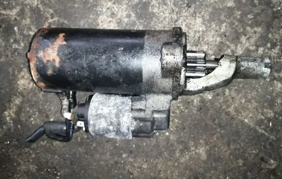 Audi A6 S6 C5 4B Starter motor