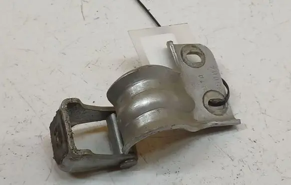 Mercedes-Benz A W169 Front door upper hinge 