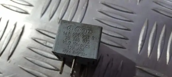Volkswagen Golf IV Other relay 141951253b 20240072